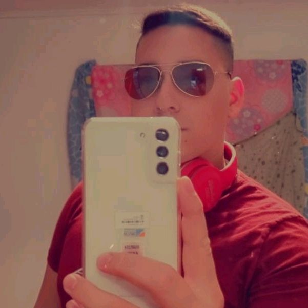 Profile Picture of Wîllîåm Lesses (@williamlesses) on Tiktok