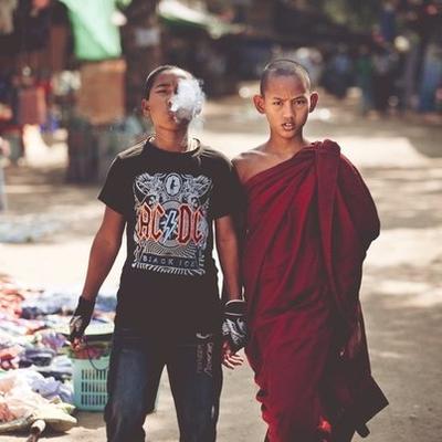 Profile Picture of Denis (@Damien9ine) on Twitter