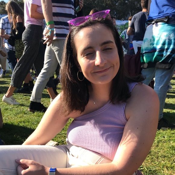 Profile Picture of Gemma Sturgeon (@gemmasturgeon1) on Poshmark