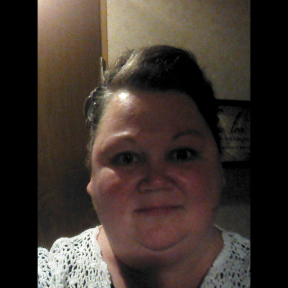Profile Picture of Paula Allday (@paulaallday) on Poshmark