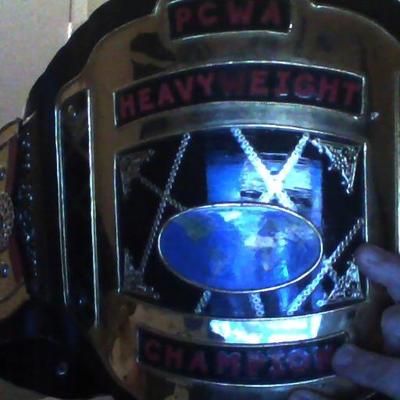 Profile Picture of Jeffrey Amato (@YexInbleed) on Twitter