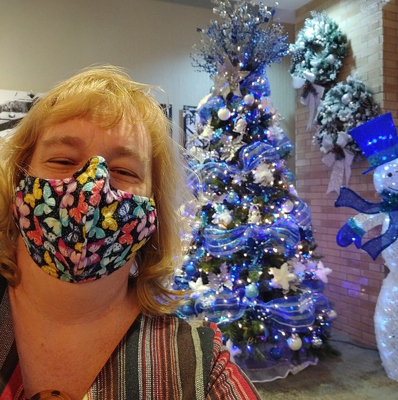 Profile Picture of Monica Spires (@mbspires07) on Poshmark