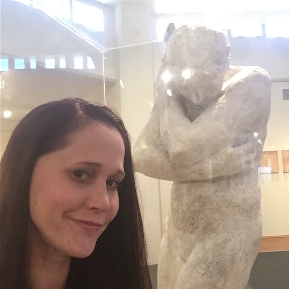 Profile Picture of Heather Mcculley (@heatherj82) on Poshmark