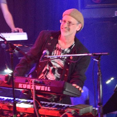 Profile Picture of Vince DiCola (@DiColaOfficial) on Twitter