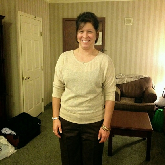 Profile Picture of Laurie Black (@laurieblack) on Poshmark
