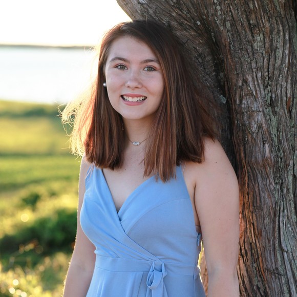 Natalie Tuinstra - Poshmark Profile Picture of Natalie Tuinstra (@natalietuinstra) on Poshmark