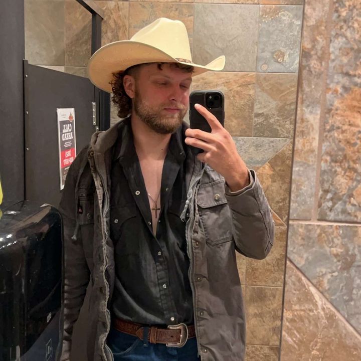 Profile Picture of Lane Andrews (@yo_that1guyy) on Tiktok