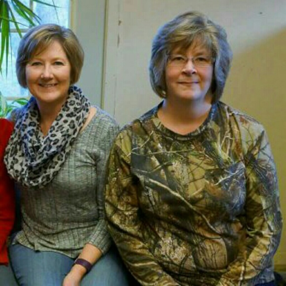 Profile Picture of Cindy Gann (@rgcgagag) on Poshmark