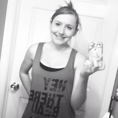 Profile Picture of Tori_barton (@mitchel_590) on Twitter