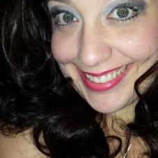 Profile Picture of Leah Carlin (@ZoeyRedbird86) on Twitter