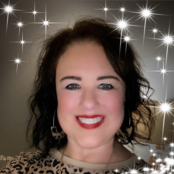 Profile Picture of Sondra Stockelman (@s_stockelman) on Poshmark