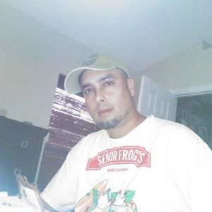 Profile Picture of David Lozada (@376878118) on Myspace