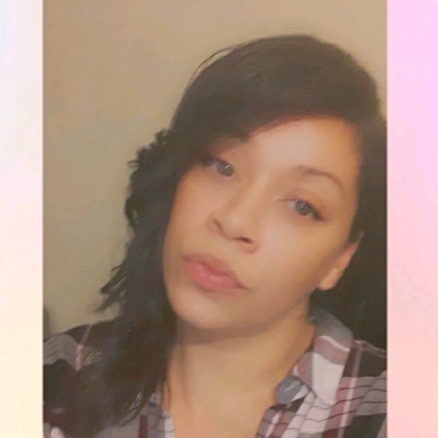 Profile Picture of Danielle Barry (@@dleb83) on Tiktok