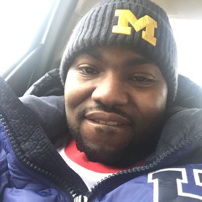 Profile Picture of Favors Corey (@FavorsCorey1) on Twitter