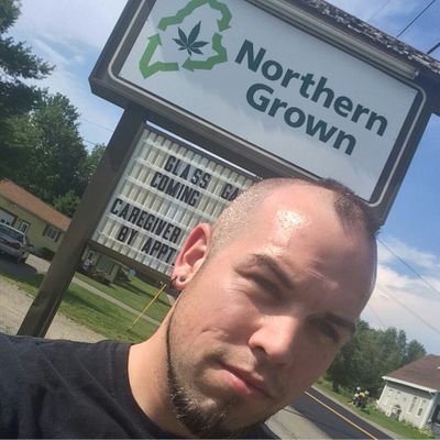 Profile Picture of Mark Edwin (@MarkEdw76643801) on Twitter