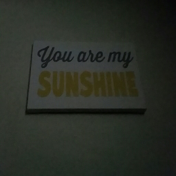 Profile Picture of Catherine Edwards (@catherinemario) on Poshmark