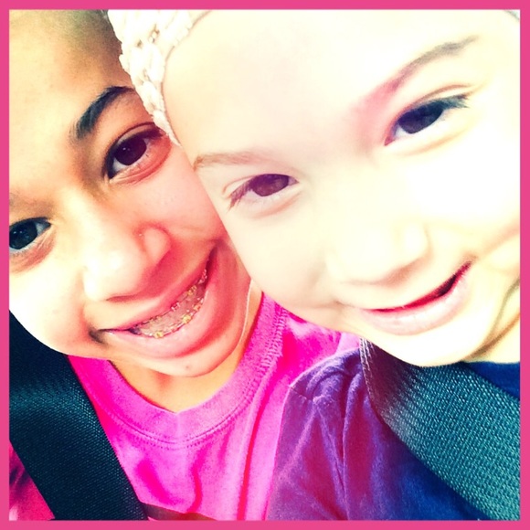 Profile Picture of Tori Douglas (@toriddouglas) on Poshmark