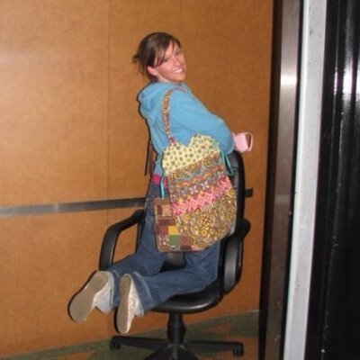 Profile Picture of R. Clover (@LisaCorby) on Twitter
