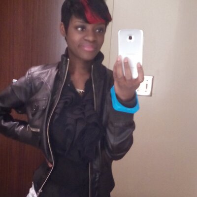 Profile Picture of Nicolette Thomas (@BE4UTY_BR4INS) on Twitter