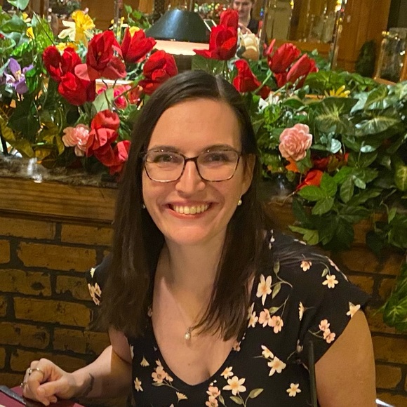 Erika Rempfer - Poshmark Profile Picture of Erika Rempfer (@erika517) on Poshmark