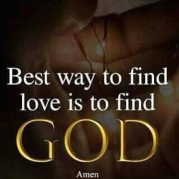 Profile Picture of Phoebe Ng (@phoebeng612) on Poshmark