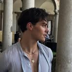 Profile Picture of Curlee Ray (@Curlee-Ray) on Facebook