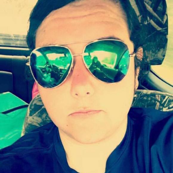 Profile Picture of Alyssa Smelley (@aas09) on Poshmark