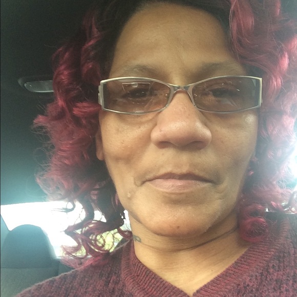 Profile Picture of Deborah Jones (@lady1450) on Poshmark
