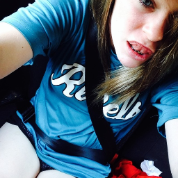 Profile Picture of Julia Savoy (@juliamichelle22) on Twitter