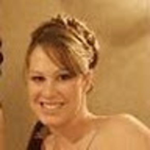 Profile Picture of Crystal Lester (@cclester85) on Poshmark