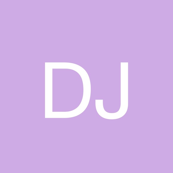 Profile Picture of Dennis Jeff (@roger6789765) on Poshmark