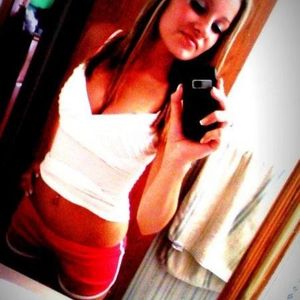 Profile Picture of Alice Love (@piink_piiglet) on Myspace