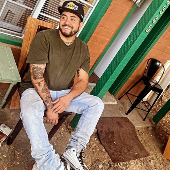 Profile Picture of David Ocampo (@davidperez134) on Poshmark