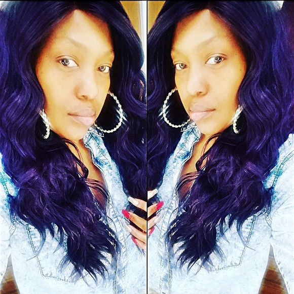 Profile Picture of Virginia Dooms (@msfashionva) on Poshmark