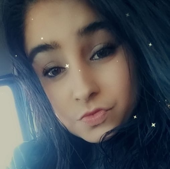 Profile Picture of Madison Weaver (@madisonweave542) on Poshmark