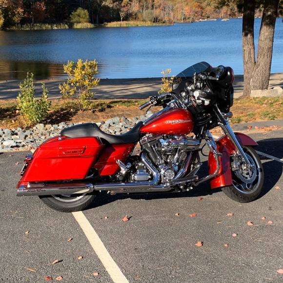 Profile Picture of Rick Pelland (@rickpelland) on Poshmark