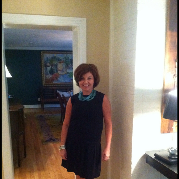 Profile Picture of Ruth Allison (@ruthpallison) on Poshmark