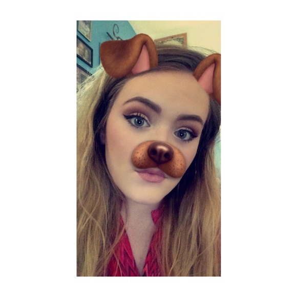 Profile Picture of Michelle Easey (@michelleeee1234) on Poshmark