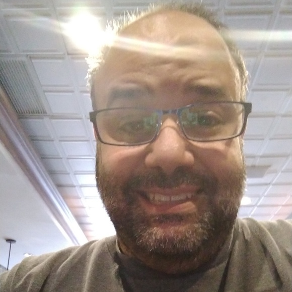 Profile Picture of Michael Vetrano (@cowsrkillas) on Poshmark