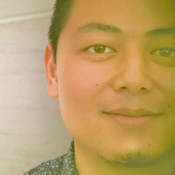 Profile Picture of Julian Tiangco (@jultco) on Poshmark