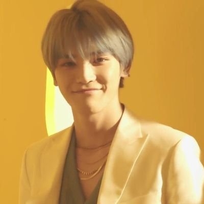 Profile Picture of Miles (@CHAM0MlLES) on Twitter