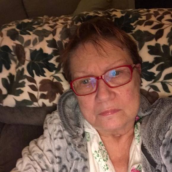 Profile Picture of Kathie Hogan (@kathiehogan) on Poshmark