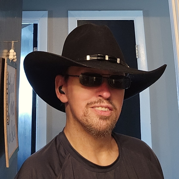 Profile Picture of Darren Patton (@darrenpatton3) on Poshmark