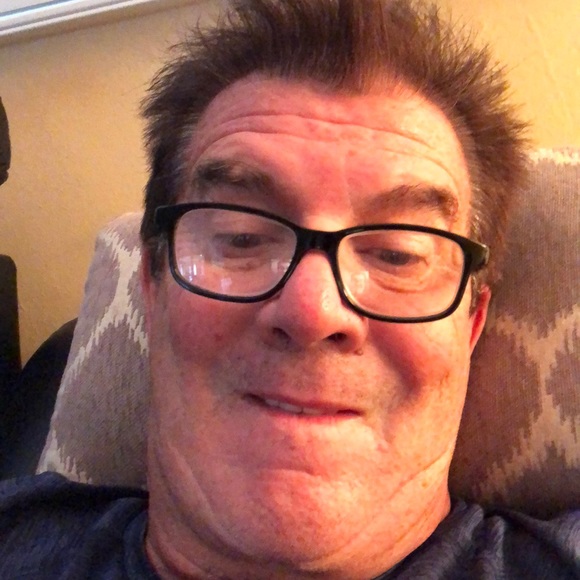 Profile Picture of Steven Vianest (@svianest) on Poshmark