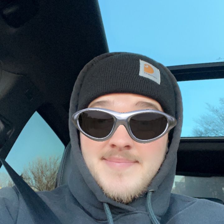 Profile Picture of Joshua (@vanillaprib) on Tiktok