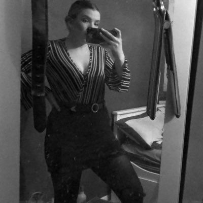 Profile Picture of Libbie Jones (@libbiejonesx) on Twitter