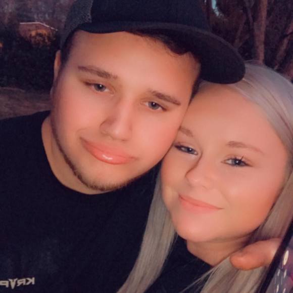 Profile Picture of Faith Streacker (@fstreacker) on Poshmark