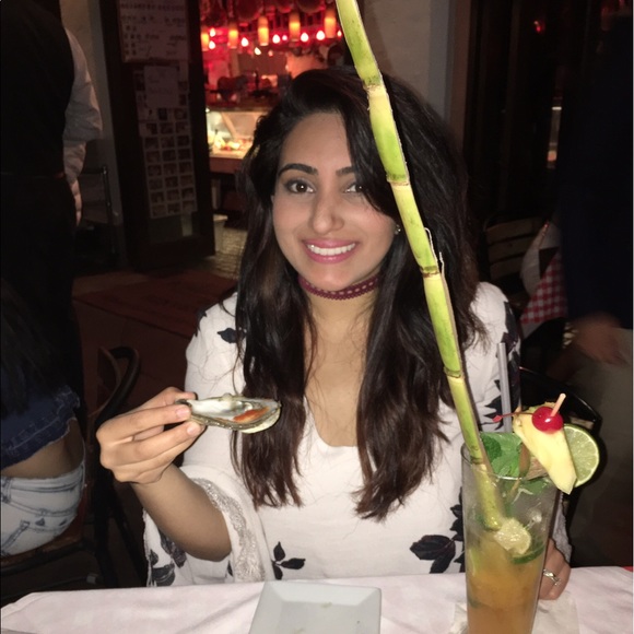 Profile Picture of Rohini Shantharam (@rshantharam) on Poshmark