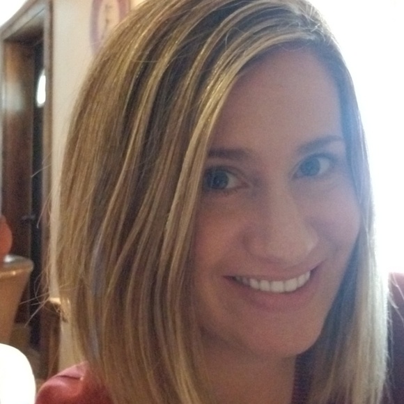 Profile Picture of Jamee Hardecke (@jharde11) on Poshmark