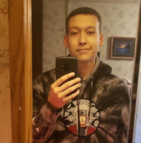 Profile Picture of Michael Okesson (@mokesson) on Poshmark